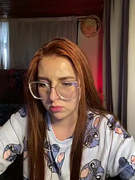 Онлайн чат XXX CoraVibes