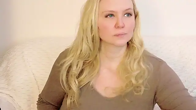 Sarah4you Adlı Modelin Canlı XXX Sohbeti