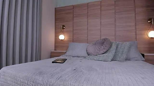 Chatroom XXX en direct de Sienna_brunette