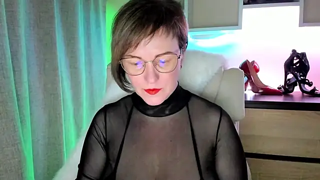 Онлайн чат XXX feliziaDesire