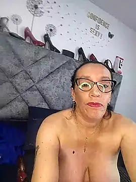 Czat XXX na żywo – Shantey_Laurent