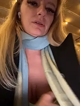 Chat +18 de Betsy ao vivo