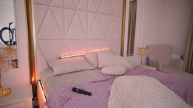 GraceCandy Adlı Modelin Canlı XXX Sohbeti