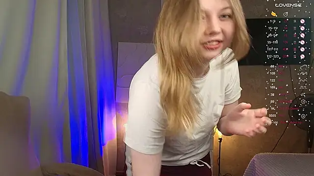 Vivian_cutie: онлайн-секс-чат