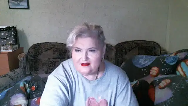 Lana555 即時 XXX 聊天