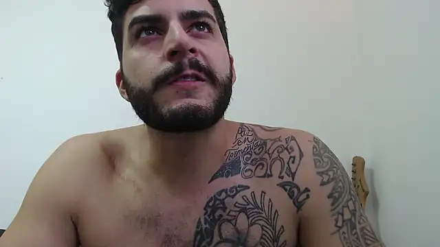 Chat +18 de thomas_gun ao vivo