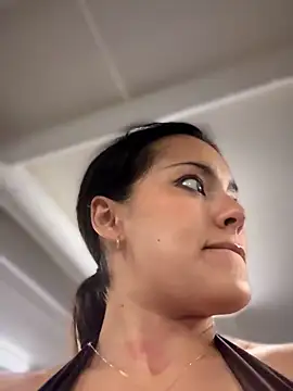 Risky_Workouts Adlı Modelin Canlı XXX Sohbeti