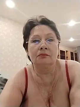 SalientClean live XXX chat