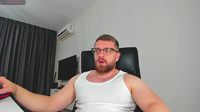 Findom_guy 现场XXX聊天