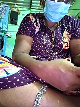 Онлайн чат XXX Tamilselviroja-