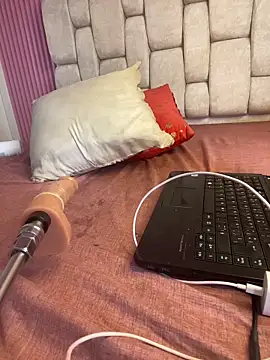 PrettyHamaica – Naživo XXX chat