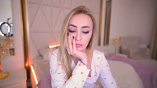 Show modela GraceCandy na web-kameri