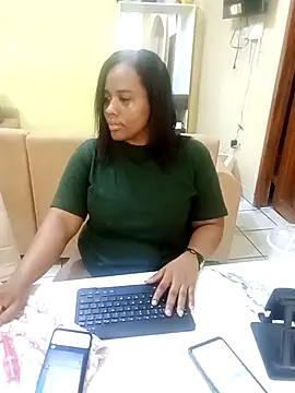 Diosa339 – Naživo XXX chat