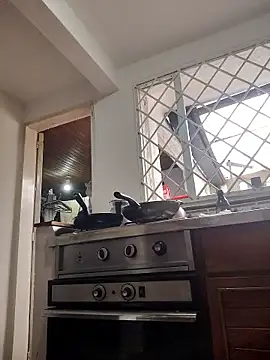 Pertunjukan Kamera Web tata_sanz_