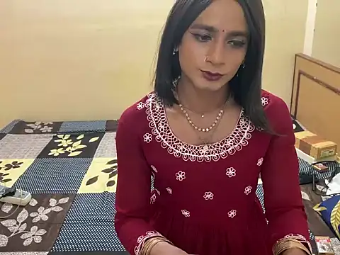 LuvLayla Adlı Modelin Canlı XXX Sohbeti