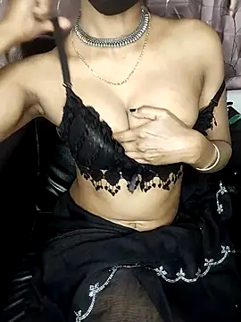 sassy__zaraa: онлайн-секс-чат