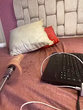 Chat +18 de PrettyHamaica ao vivo