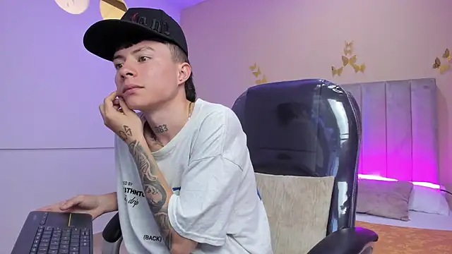 Czat XXX na żywo – Nascary_Fox