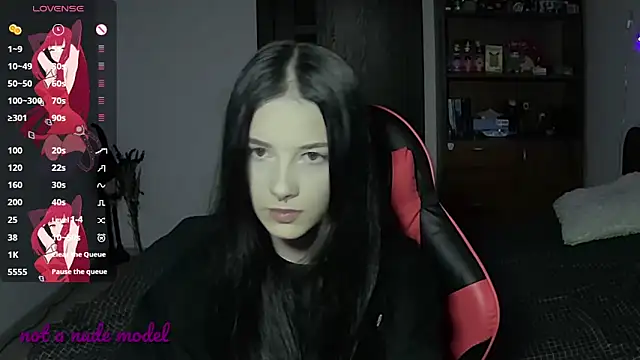 Miya_Dream_UKR Adlı Modelin Canlı XXX Sohbeti