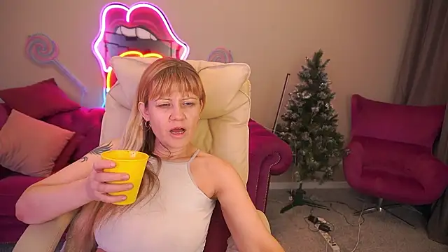 BellaLaPetit 라이브 XXX 채팅