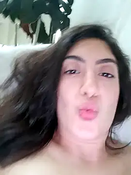 Онлайн чат XXX MIYESSI