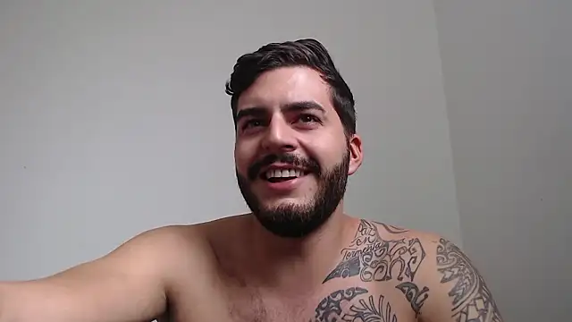 Chat XXX en directo de thomas_gun