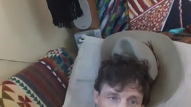 Chat +18 de 2099RivenXXX ao vivo