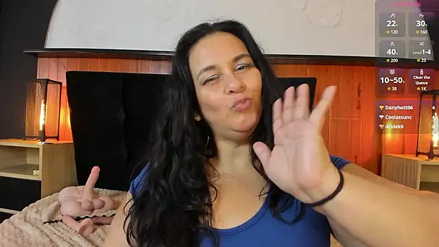 Sharlotte_BBW_: απευθείας συνομιλία ΧΧΧ