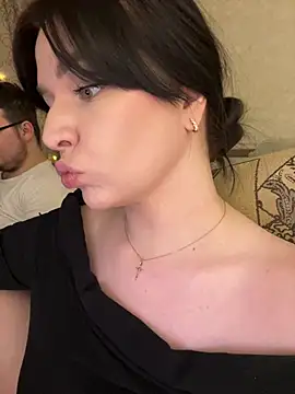 Poly_Nick 即時 XXX 聊天