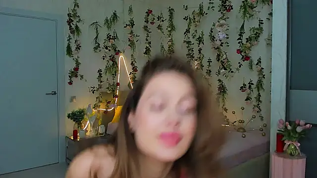 MiracleCurly live XXX chat