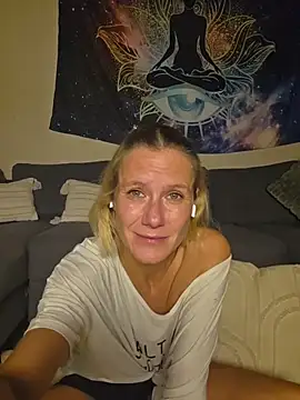 yola181 Live XXX-chat