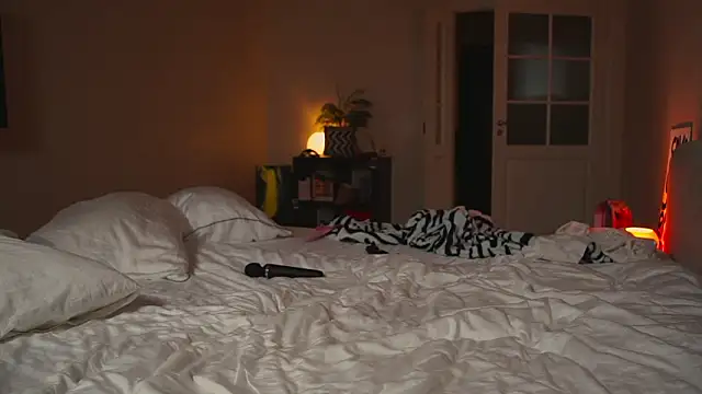 mynaughtynights live XXX chat