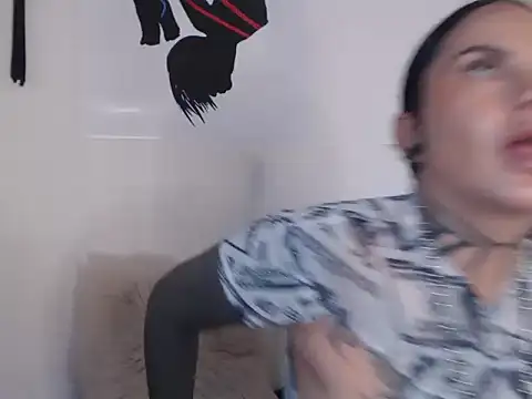 Онлайн чат XXX Perola__May