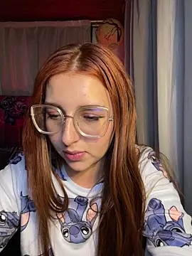 Онлайн чат XXX CoraVibes