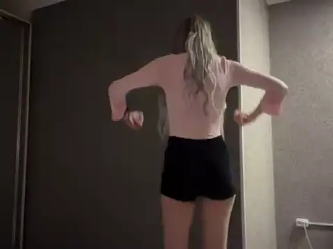 Živý XXX chat lilXdomiii