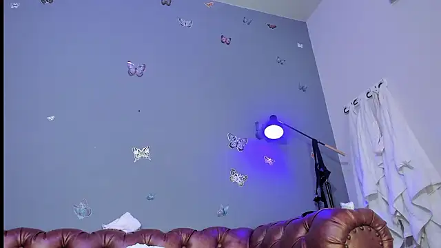 Kaira_mosse Chat XXX in diretta