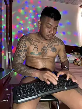 Saipuer31: онлайн-секс-чат