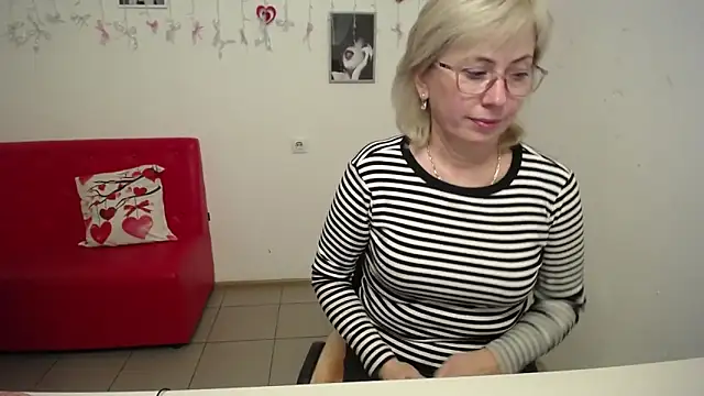 Chat XXX en directo de LaurenWishy