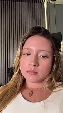 MiaPetit_: απευθείας συνομιλία ΧΧΧ