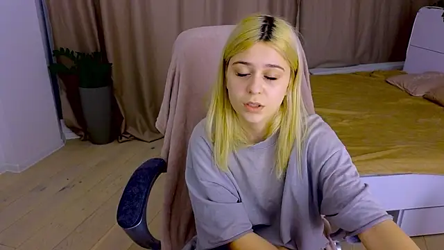 ApheliaStar Live XXX Chat