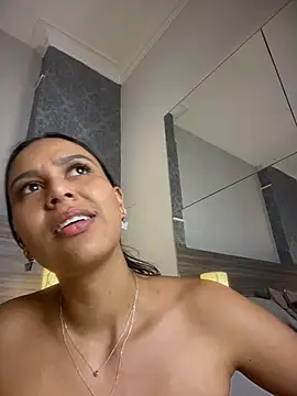 MiilaBlake's Webcam Show