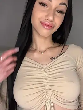 Show modela ilariea_girl na web-kameri