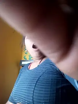 Reena_lodha 웹캠 쇼