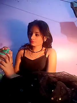 SANDHYAHOTKUMARI live XXX chat