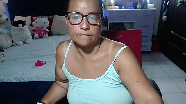 دردشة pervert_mommy_ الجنسية المباشرة