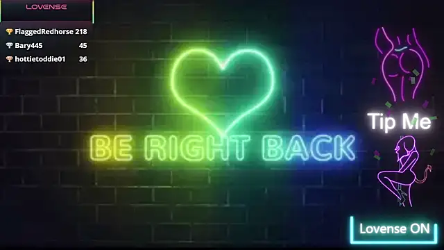 MrAndMrsCrook's Live XXX Chat