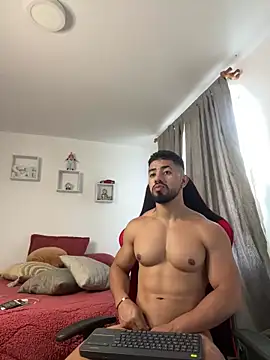 Ezzio_Scolaro's Live XXX Chat