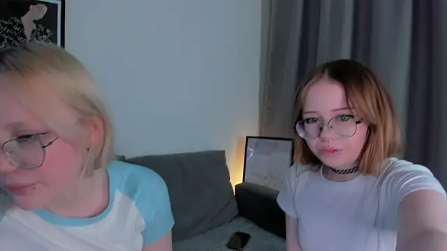 informal_girls1n Webbikameraesitys