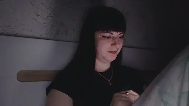 Show modela StarandMoon na web-kameri