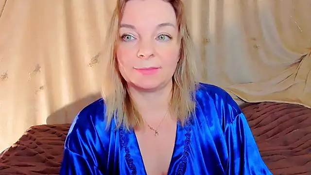 Chatroom XXX en direct de Regina__blue